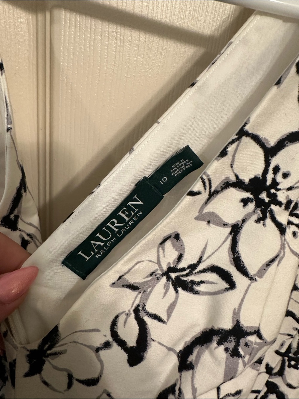 Ralph Lauren Black & White Floral V-Neck Midi Dress - Picture 2 of 3